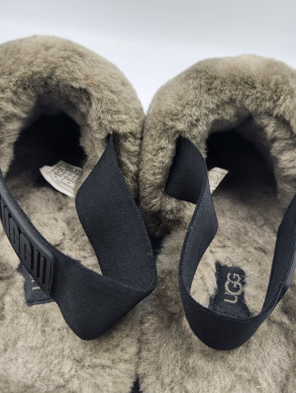 UGG Super Fluff Slippers Womens 9 Burnt Olive Closed Toe Sheepskin Platform - Picture 9 of 16